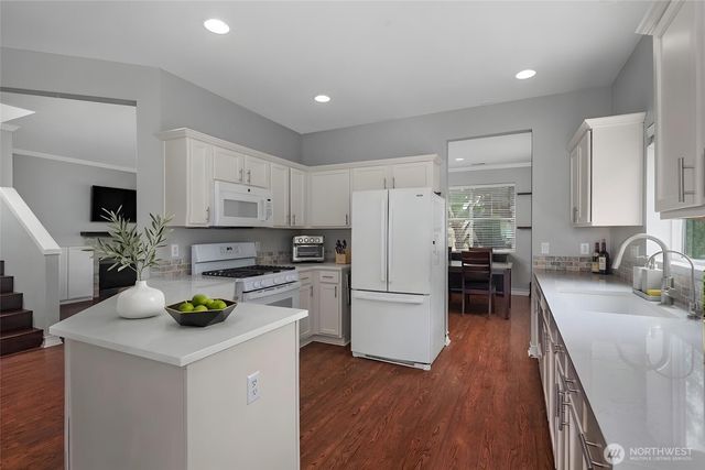 5800 Balustrade Boulevard SE, Lacey, WA 98513