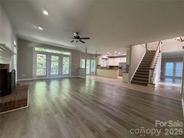 4714 Avonwood Lane, Charlotte, NC 28270