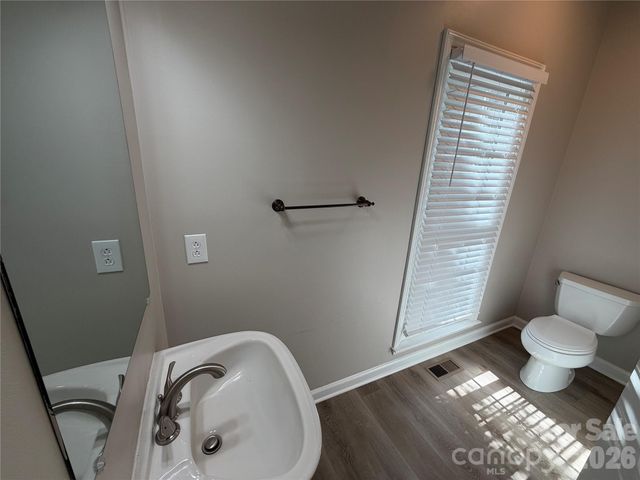 4714 Avonwood Lane, Charlotte, NC 28270