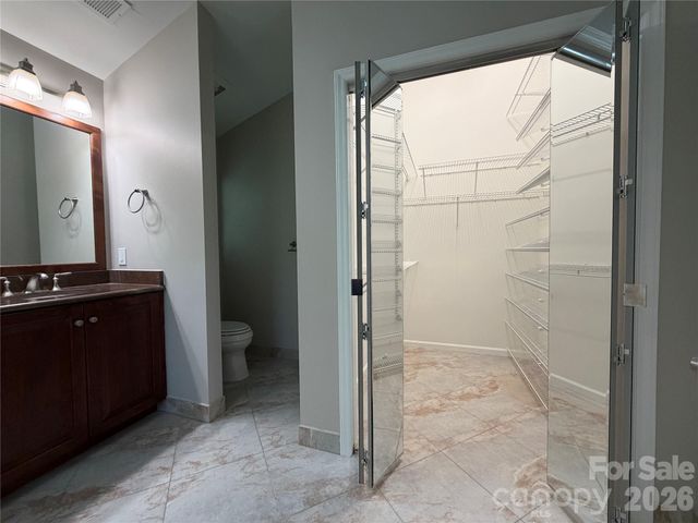 4714 Avonwood Lane, Charlotte, NC 28270