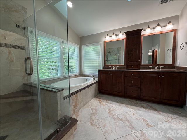 4714 Avonwood Lane, Charlotte, NC 28270