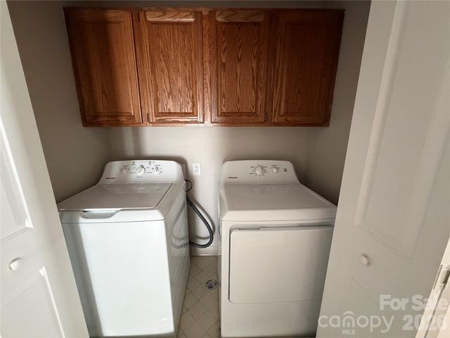 4714 Avonwood Lane, Charlotte, NC 28270