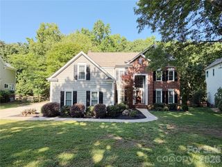 4714 Avonwood Lane, Charlotte, NC 28270