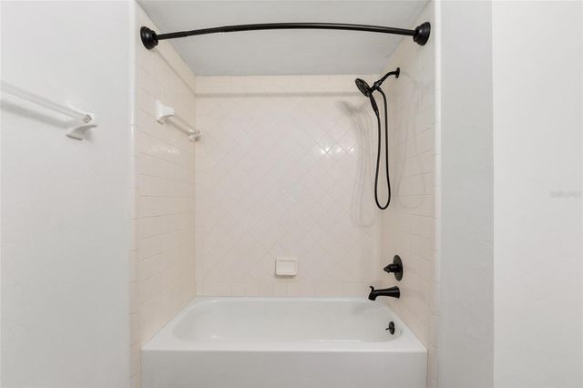 6245 NW 106TH PLACE, Alachua, FL 32615