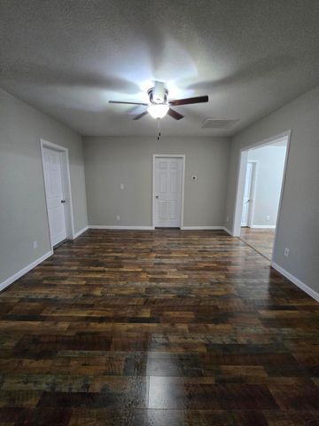 616 Euclid Avenue, Monett, MO 65708