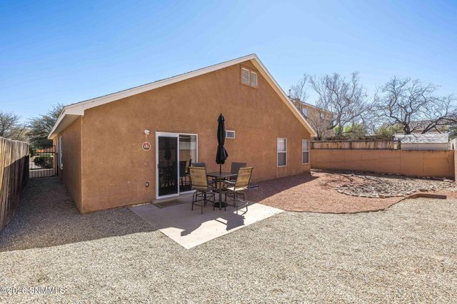 1377 Beltran Road, Las Cruces, NM 88007