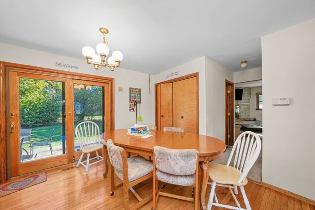 245 Tanglewood Court, Elk Grove Village, IL 60007