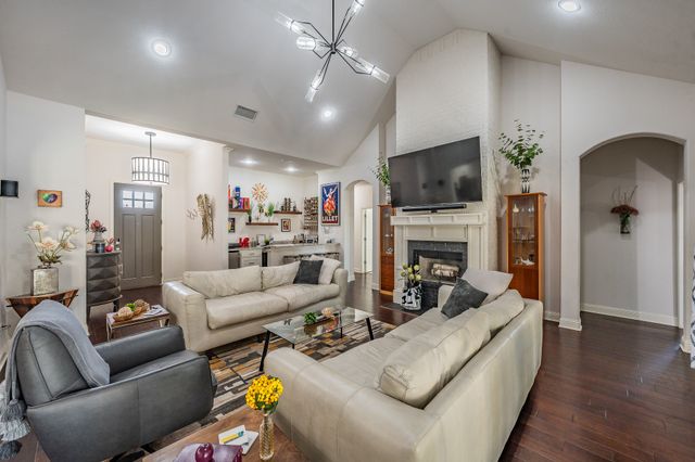 556 Sagebrush Court, Aledo, TX 76008