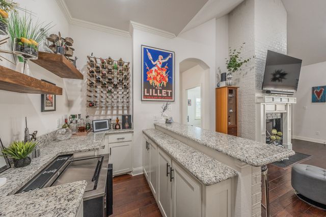 556 Sagebrush Court, Aledo, TX 76008