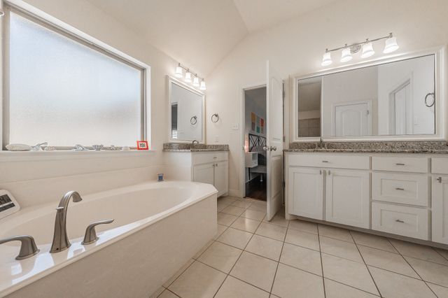 556 Sagebrush Court, Aledo, TX 76008