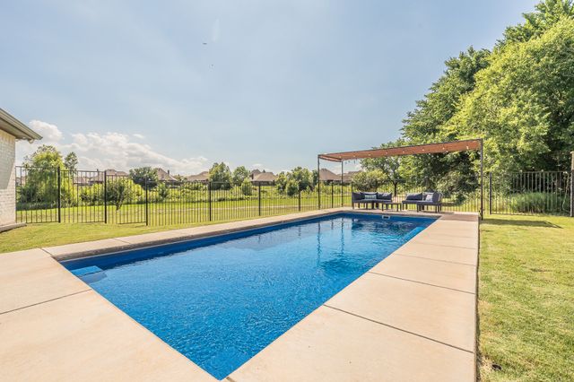 556 Sagebrush Court, Aledo, TX 76008