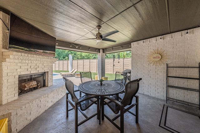 556 Sagebrush Court, Aledo, TX 76008