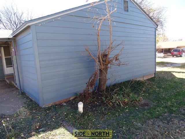 1921 Avenue O, Anson, TX 79501