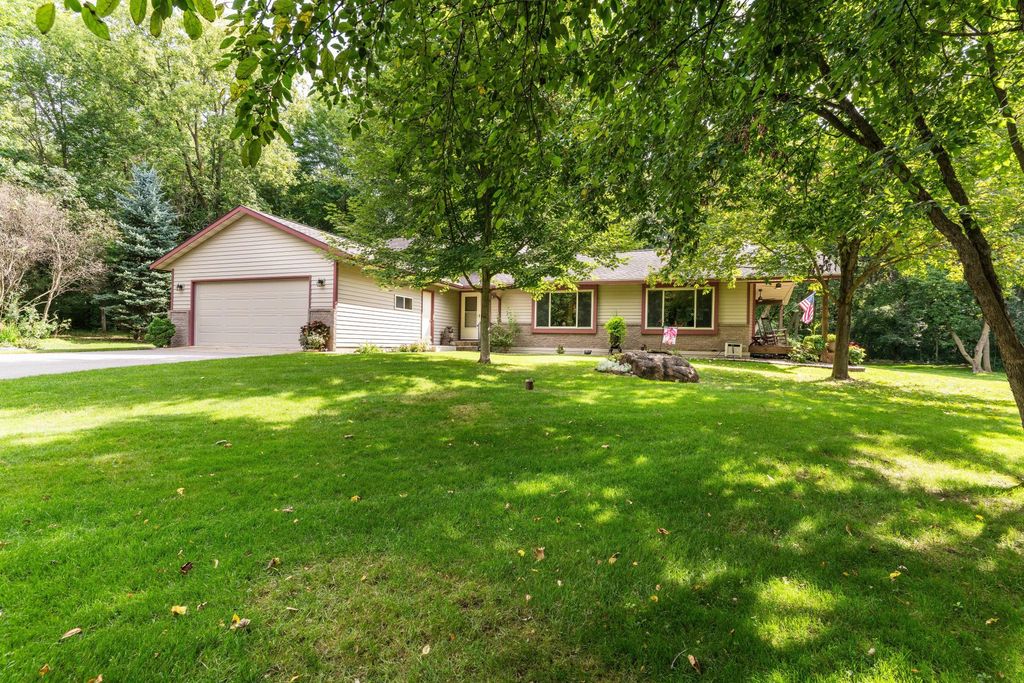 3330 30th Avenue N, Sartell, MN 56377