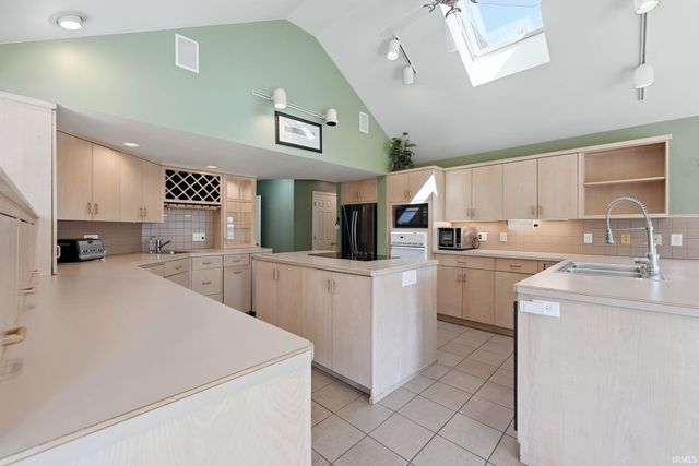 3518 Maxim Drive, Fort Wayne, IN 46815