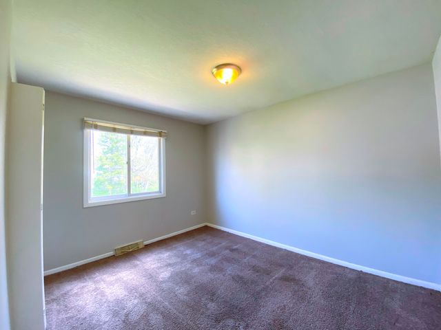 5210 Arquilla Drive, Richton Park, IL 60471