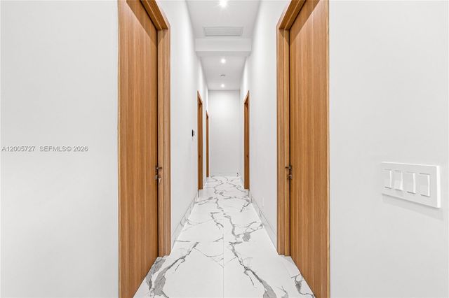 635 SW 9th St, Hallandale Beach, FL 33009