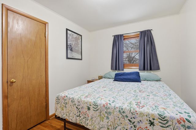 1801 ALBANY AVE, Hot Springs, SD 57747