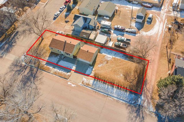 1801 ALBANY AVE, Hot Springs, SD 57747