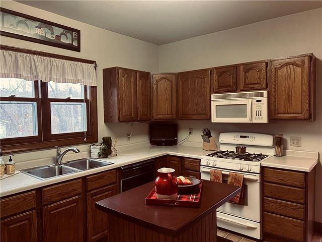 14000 10th Street, Osseo, WI 54758