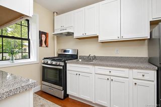 12 Field End Lane 2L, Eastchester, NY 10709