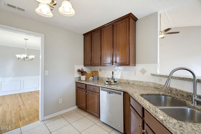 5004 Linden Oaks Avenue, Durham, NC 27713