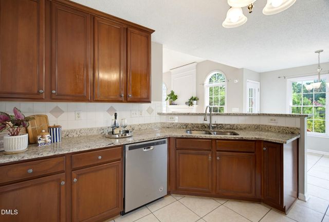 5004 Linden Oaks Avenue, Durham, NC 27713