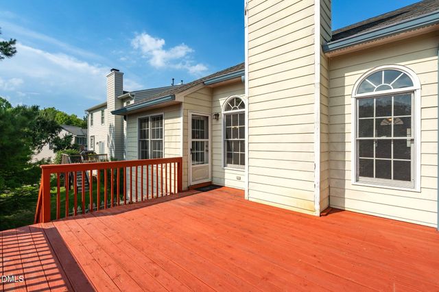 5004 Linden Oaks Avenue, Durham, NC 27713