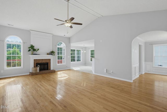 5004 Linden Oaks Avenue, Durham, NC 27713