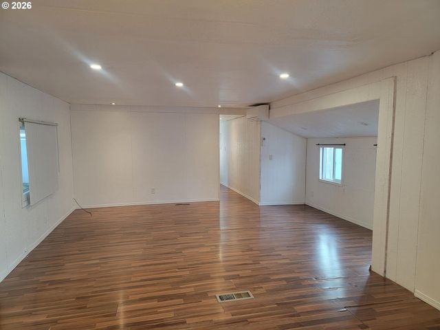 4475 DAISY St 87, Springfield, OR 97478