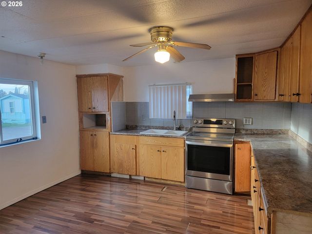 4475 DAISY St 87, Springfield, OR 97478