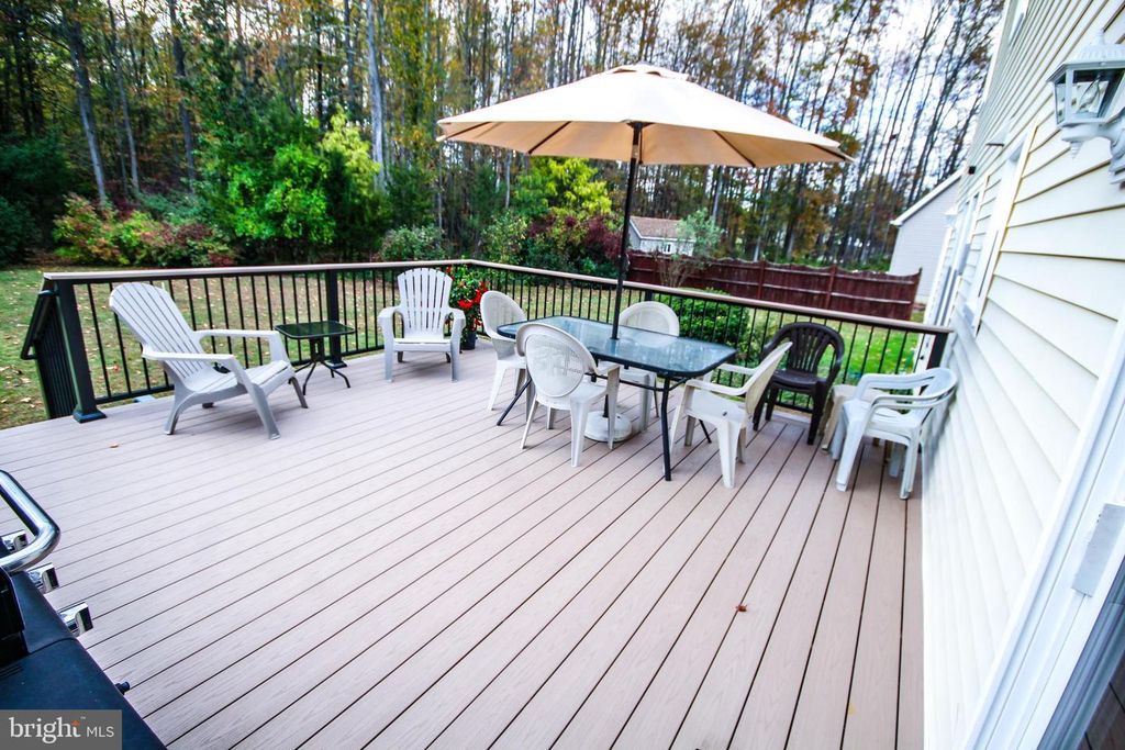 18 FISLER DR, Clayton, NJ 08312