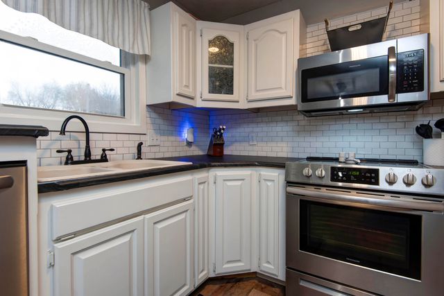 718 Evergreen Avenue, Nixa, MO 65714