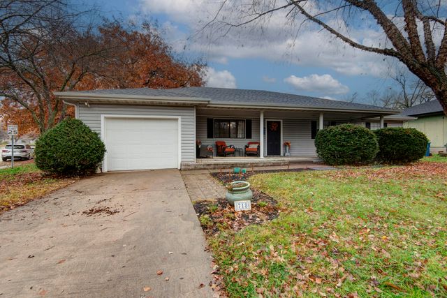 718 Evergreen Avenue, Nixa, MO 65714