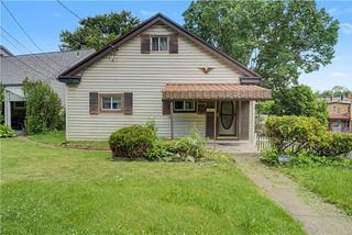 212 Singer AVENUE, Mckees Rocks, PA 15136