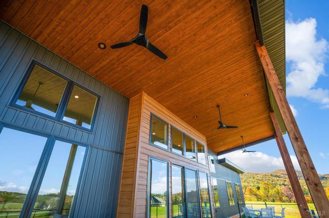 197 Cricket Lane, Rustburg, VA 24588