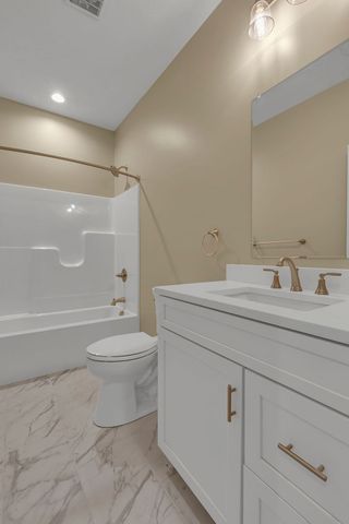26 Pinehurst Place 26, Ohioville, PA 15009