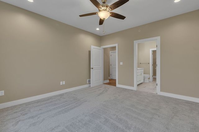 26 Pinehurst Place 26, Ohioville, PA 15009