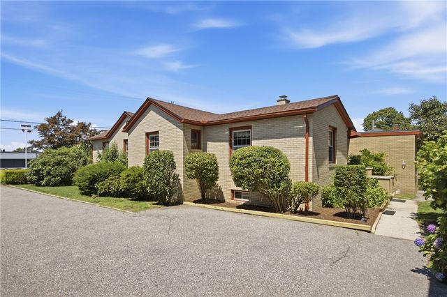 247 West Main Road, Middletown, RI 02842