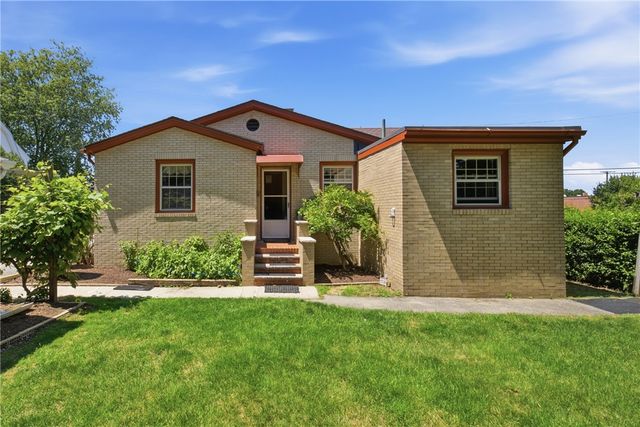 247 West Main Road, Middletown, RI 02842