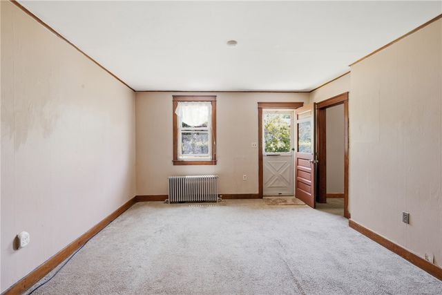 247 West Main Road, Middletown, RI 02842
