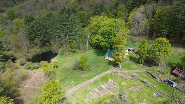 2416 Stage Road, Guilford, VT 05301
