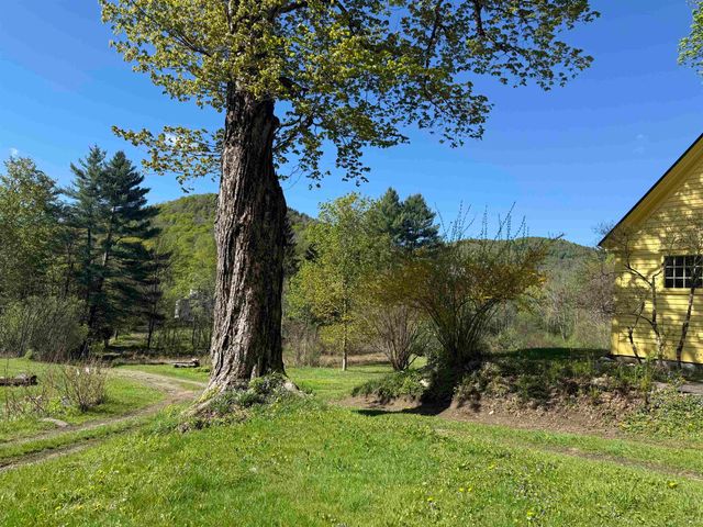 2416 Stage Road, Guilford, VT 05301