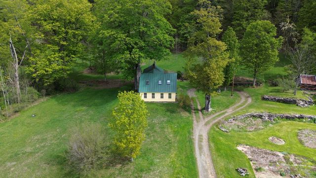 2416 Stage Road, Guilford, VT 05301