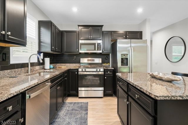 49 Coventry Rd, Hardyston Twp., NJ 07419