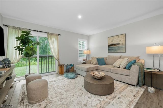 49 Coventry Rd, Hardyston Twp., NJ 07419