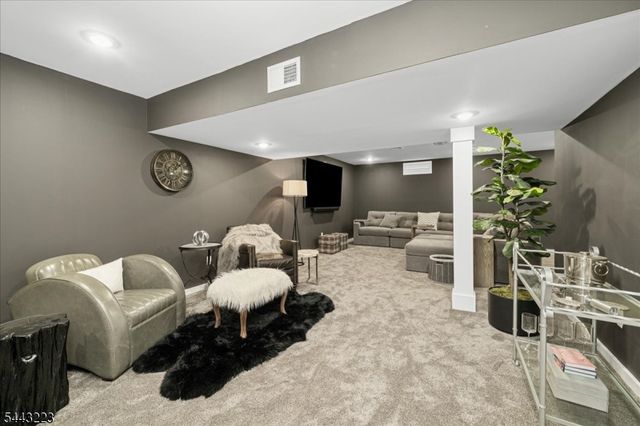 49 Coventry Rd, Hardyston Twp., NJ 07419