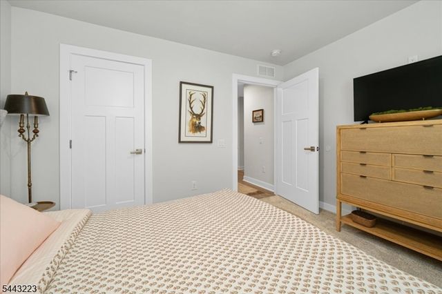 49 Coventry Rd, Hardyston Twp., NJ 07419