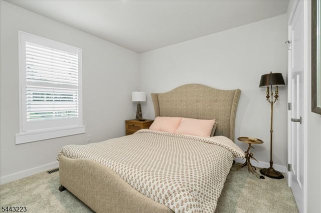 49 Coventry Rd, Hardyston Twp., NJ 07419