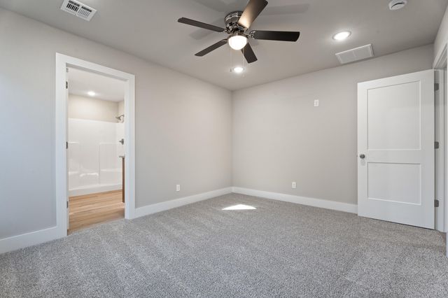 1002 Poplar Lane, Grove, OK 74344